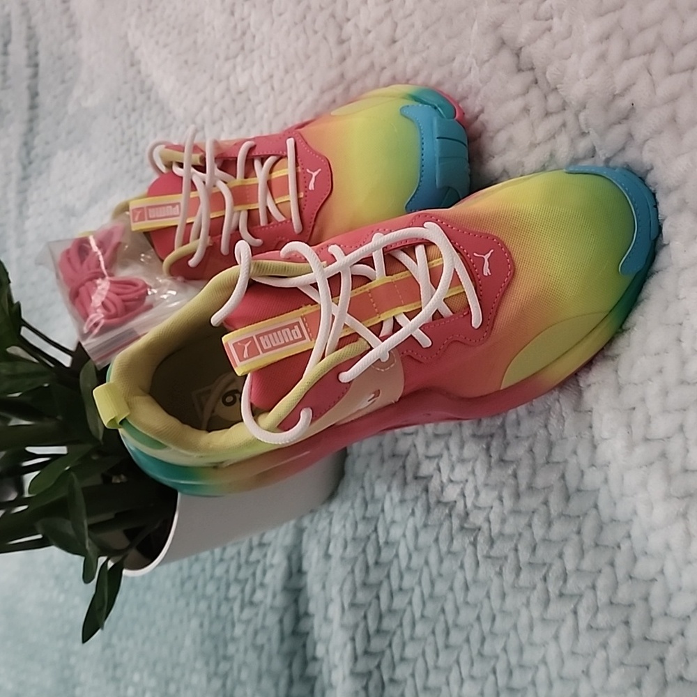 Women's Puma's R System - Picture 2 of 8